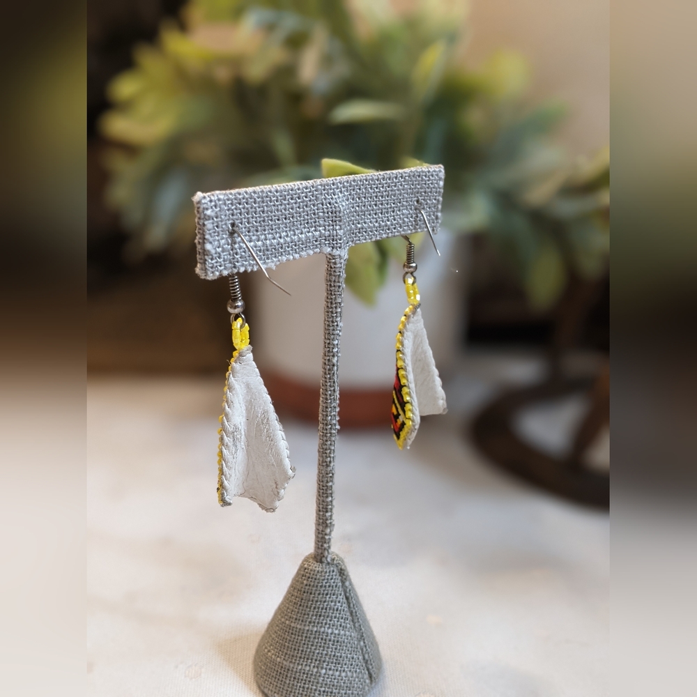 BEADED EARRINGS BY LATICIA JOE NAVAJO - Picture 2 of 2